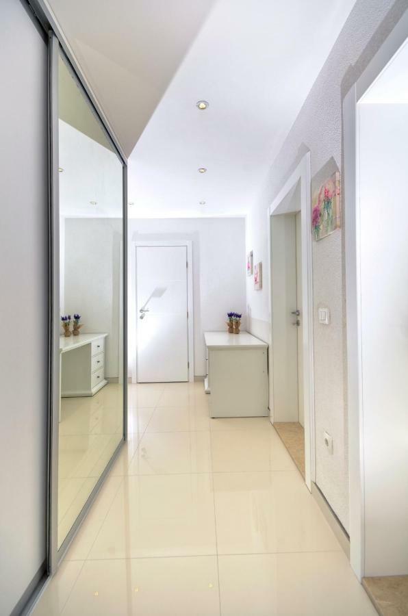 Apartments Vekic マカルスカ エクステリア 写真
