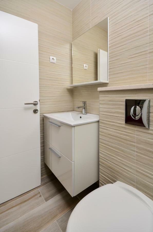 Apartments Vekic マカルスカ エクステリア 写真