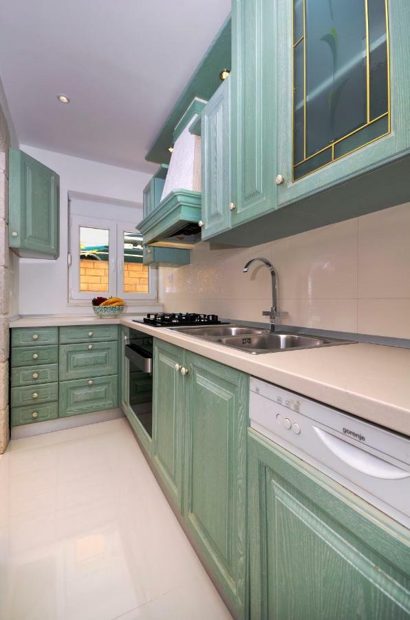 Apartments Vekic マカルスカ エクステリア 写真