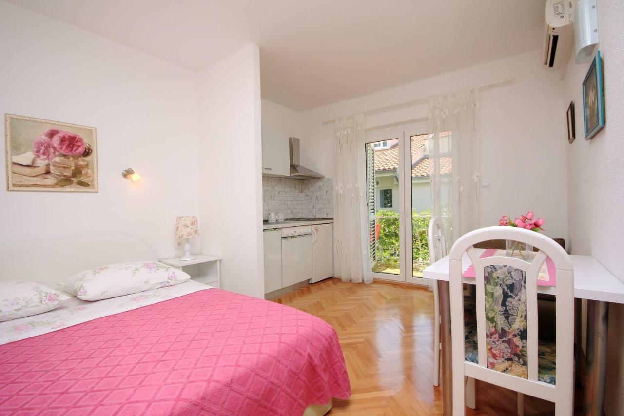 Apartments Vekic マカルスカ エクステリア 写真
